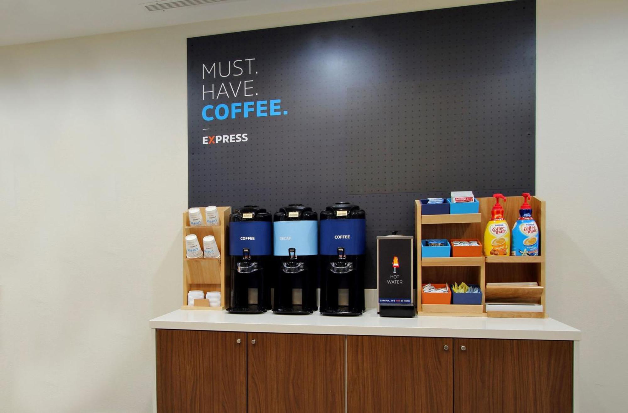Holiday Inn Express & Suites Lebanon By Ihg Εξωτερικό φωτογραφία