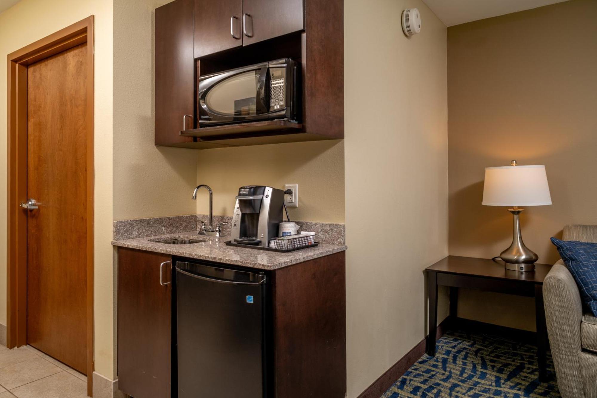 Holiday Inn Express & Suites Lebanon By Ihg Εξωτερικό φωτογραφία