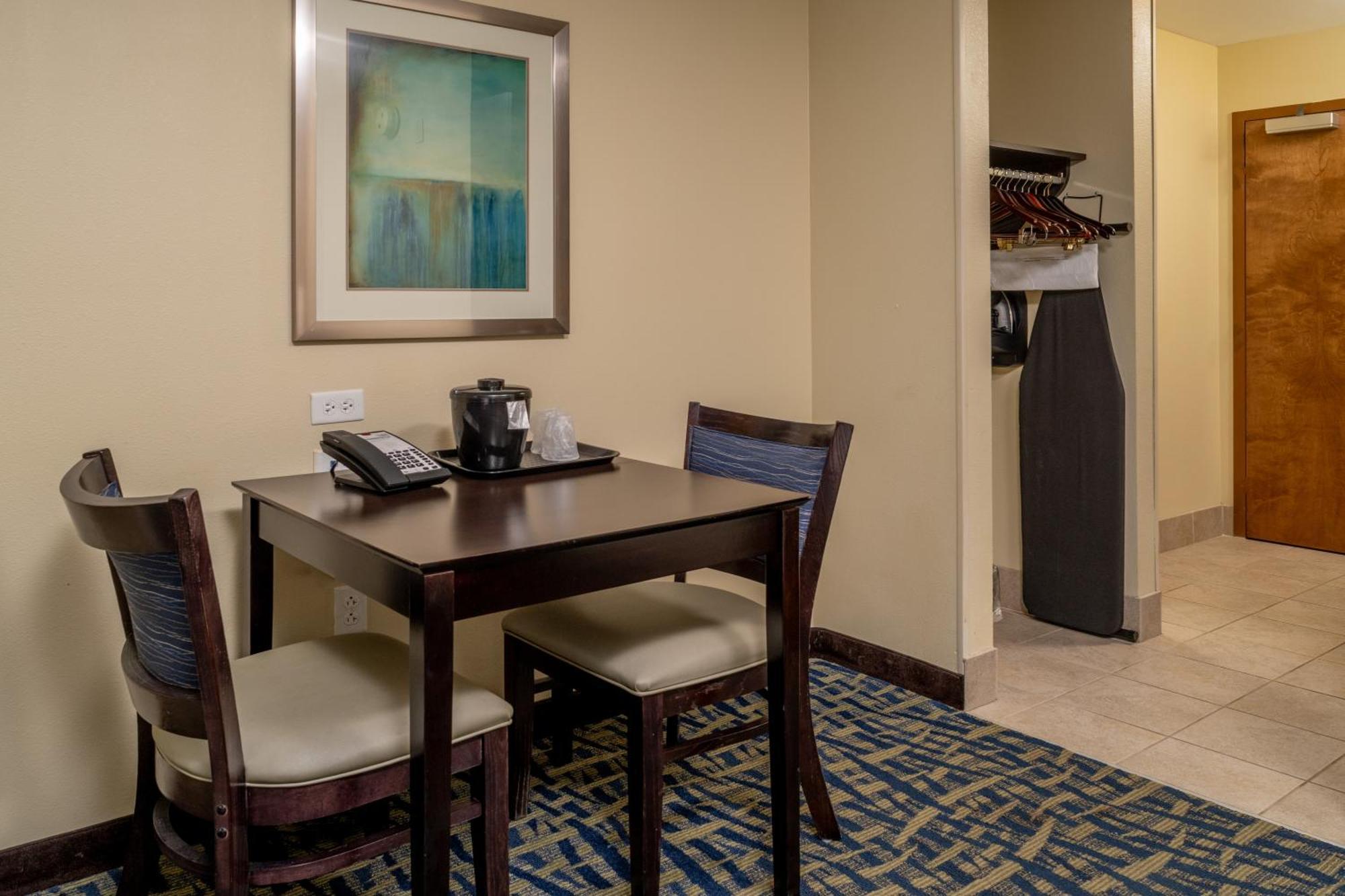 Holiday Inn Express & Suites Lebanon By Ihg Εξωτερικό φωτογραφία