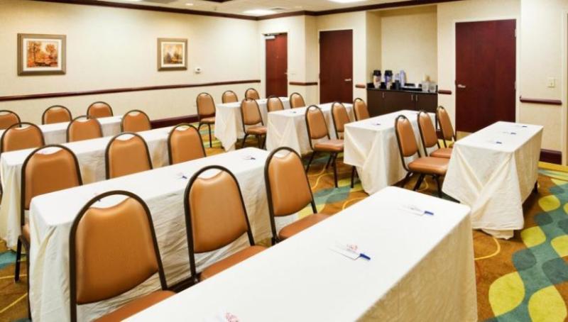 Holiday Inn Express & Suites Lebanon By Ihg Εξωτερικό φωτογραφία